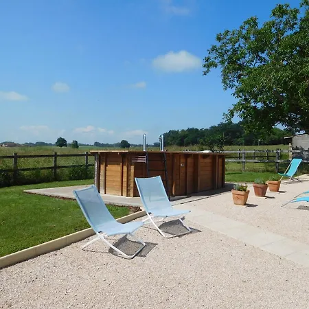 Semesterbostad Rural With Private Pool Saint-Blancard